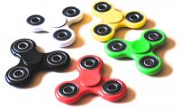 ハンドスピナー(Fidget Spinner) イエロー